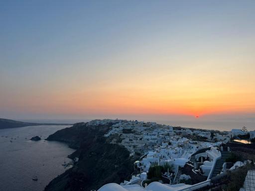 Captain John Villas Oia - Caldera & Sunset View - Housity