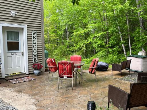 Perfect Cozy Lake Retreat - Central New Hampshire - Housity