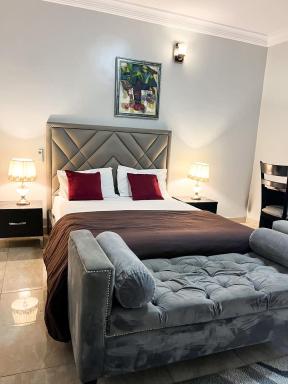 Bronx Suite by Jaynice Homes - Housity