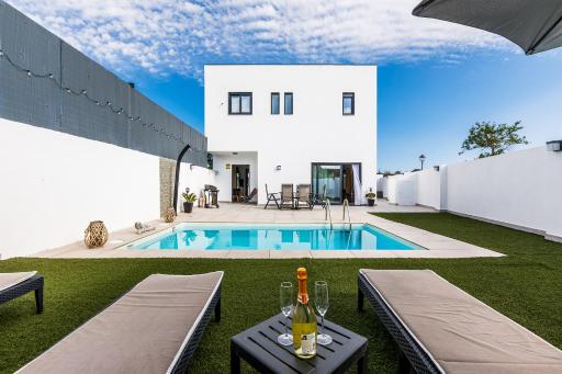Ocean House Torre del Mar - Housity