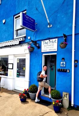 The Hut Wales - A Sea Front Inn - Housity