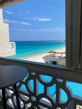 Cancun Plaza Condo Mexico - Housity
