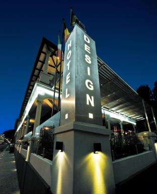 Hotel on the Promenade - Housity