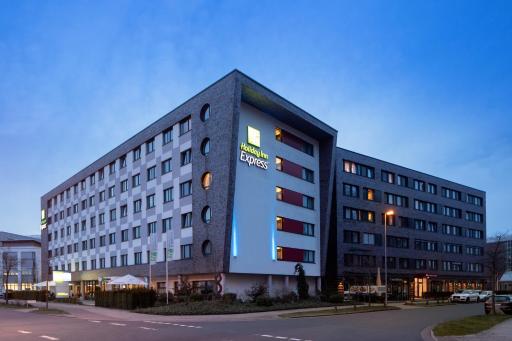 Holiday Inn Express Bremen Airport, an IHG Hotel - Housity