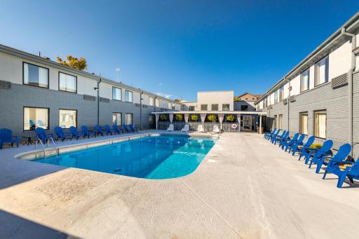 THE BRANSINN Entertainment District - Housity