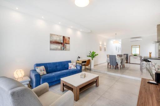 GZIRA Penthouse - hosted by Sweetstay - Housity