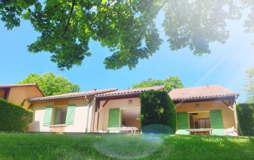 Camping l'Air du Lac*** - Housity