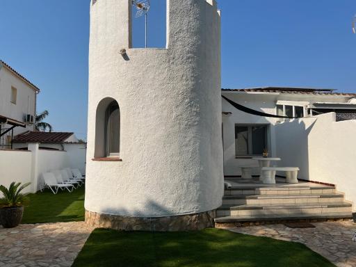 Bonita casa renovada 2020 - Housity