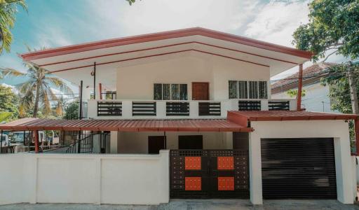 Sri Construction Circuit Bungalow - Housity