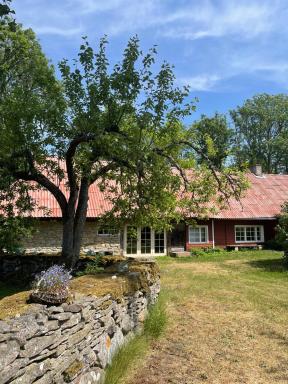 Aaviku Holiday Houses - Housity