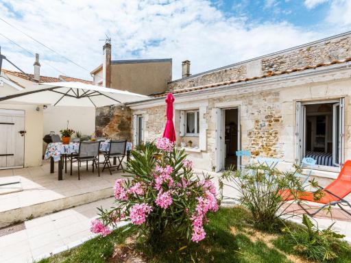 Holiday Home Les Rosiers by Interhome - Housity