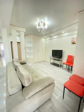Two Bedroom Large Apartment in Chisinau - Housity
