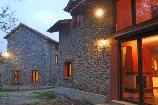 Giusvalla Forest Village - Housity