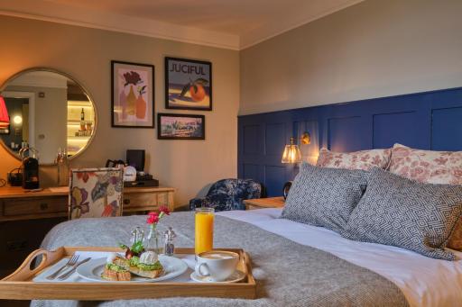 The Bear Esher - Housity