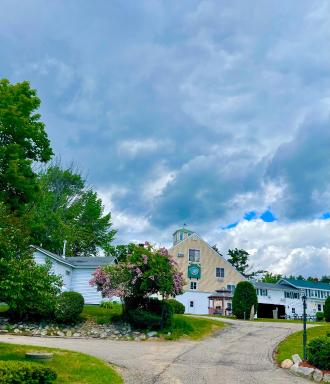 Merrill Farm Inn - Housity