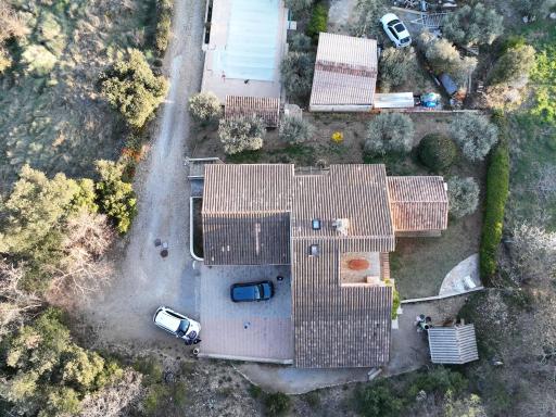 Villa Kyrae - Housity