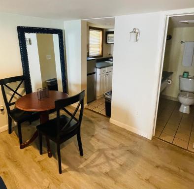 Ships Inn - Housity