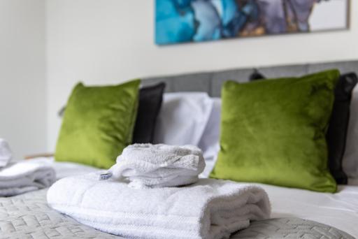 Thrapston Place - Lovely Apartment in Northamptonshire - Housity