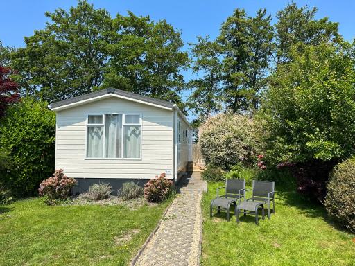 Chalet 534 op Recreatiepark De Wielen - Housity