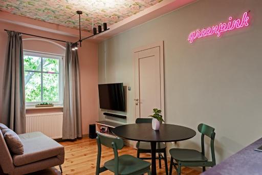 W12 Home Station - Apartement Greenpink - Housity