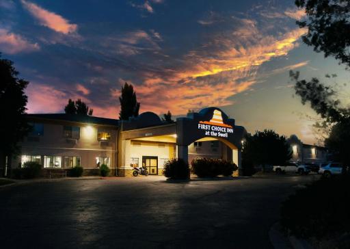 First Choice Inn at the Swell - Housity