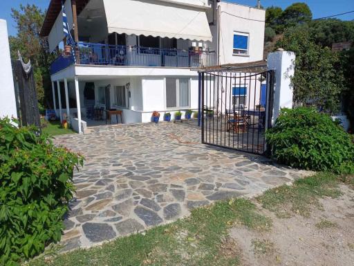 ALMADOL HOUSE Chalkidiki Τρυπητή Χαλκιδικής - Housity
