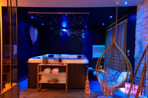 Sweety Loft Suites romantique avec jacuzzi - Housity