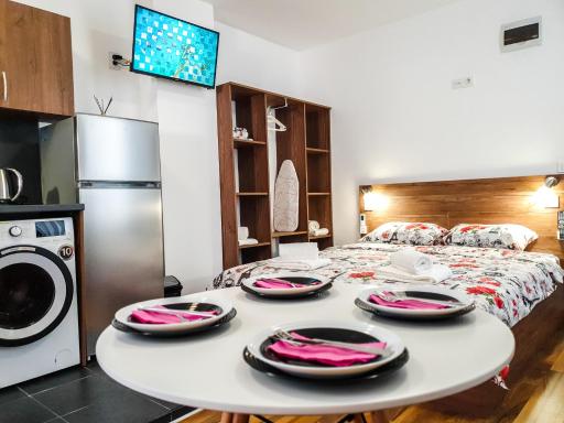 Silvy's Pretty House - Studio 3 - Housity