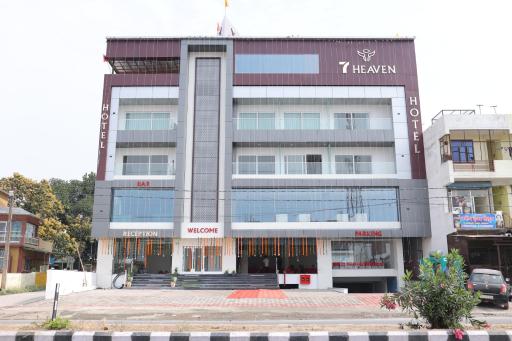 Hotel 7 Heaven - Housity