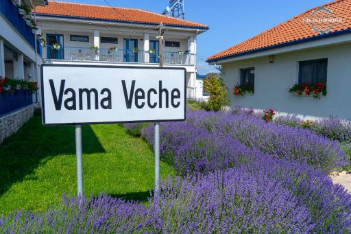 The Old Border - Housity