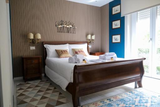 Hermitage Suites - Housity