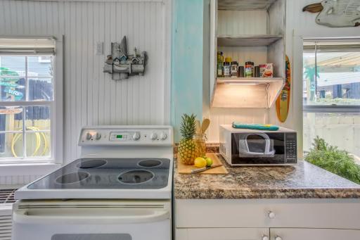 Murrells Inlet Apartment with Direct Beach Access! - Housity