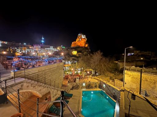Capp Royal Cave HOTEL - Housity