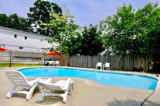 Dock House Inn - Housity