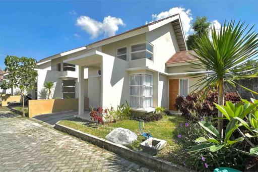 Batujai House - Housity
