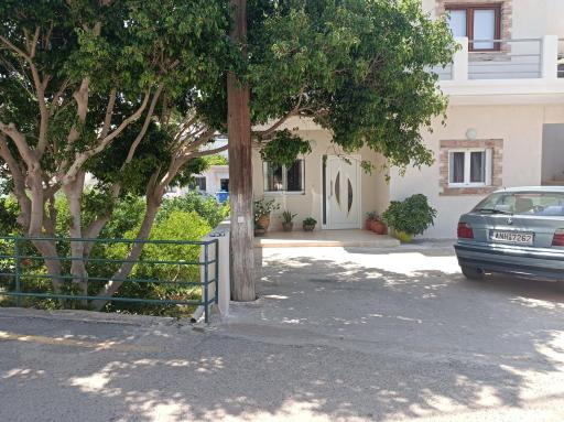 Krystallenia's House - Housity