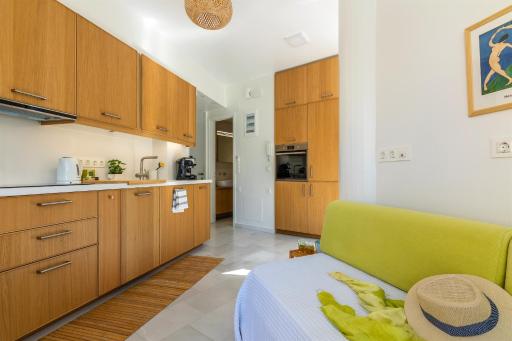 Theseus Zen Luxury Suite - Housity
