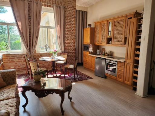 Viktoria Apartament - Housity