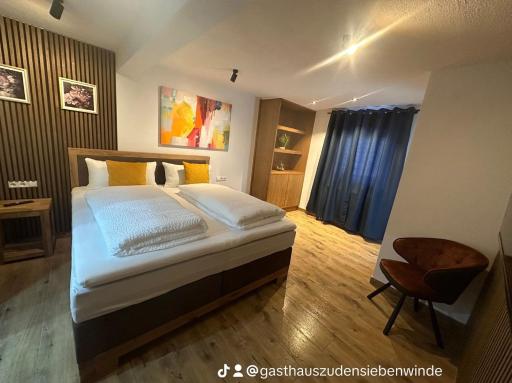 Hotel 7 Winden - Housity