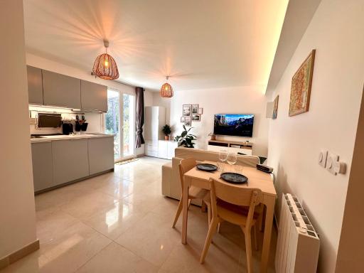 Paisible studio tout neuf en lisière de forêt - Housity