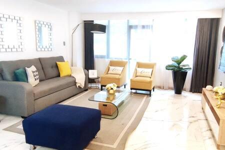 Siqueiros Maia Home - Lujoso apto en Polanco cerca de Antara 3BR - Housity