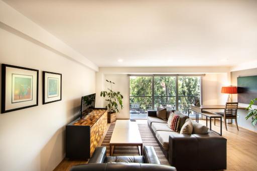 AO 301 - Classy Accents & Private Balcony in La Condesa - Housity
