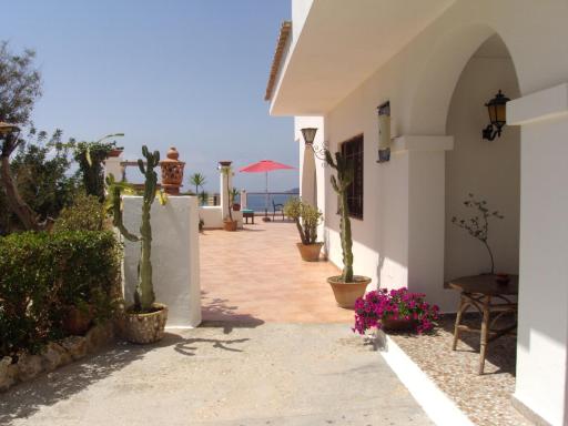 Hostal Marblau Ibiza - Housity