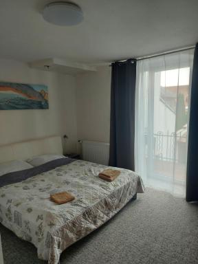 Picolo apartmany - Housity
