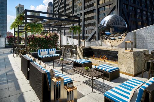 The Ritz-Carlton, Chicago - Housity