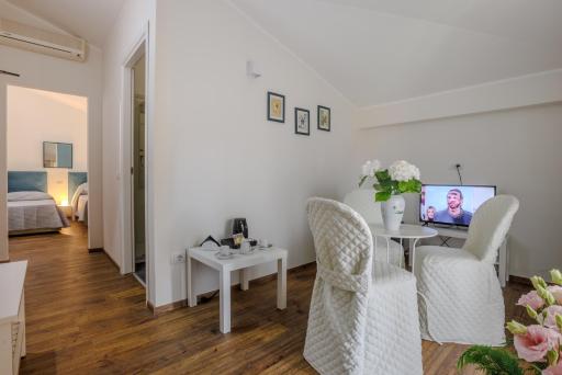 Albergo Alassio - Housity