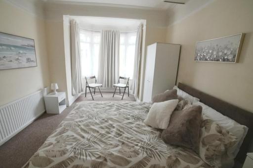 SILVERDALE HOUSE - Housity