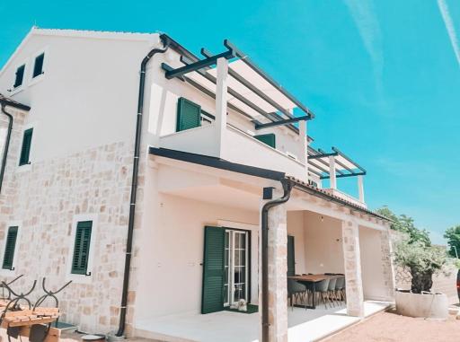STONE HOUSE JEZERA - Housity