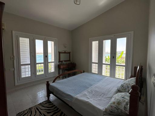 Marina 7 4BR Villa lake view - Housity