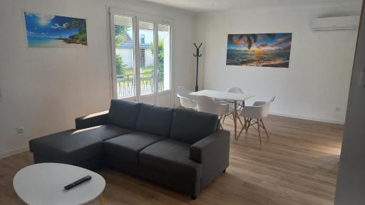 Maison spacieuse avec un terrain - Housity